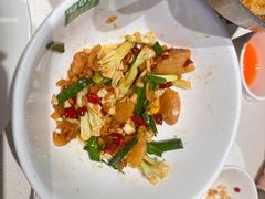 -绿草地·湘菜(悦方ID mall店)