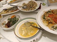 -沪华海鲜大酒楼(南汇店)