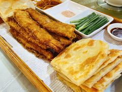 -闻道食府烙饼卷带鱼(原车耳营店原大觉寺店)