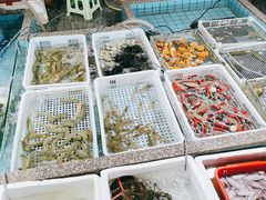 -霞涌市场海鲜摆卖区