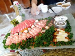 美好时光拼盘-慢丽江·云南野生菌土鸡锅(付家庄店)