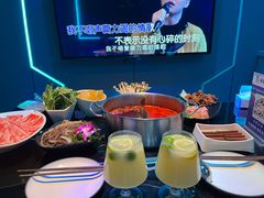 -唯爱KTV聚会餐厅(仙林东城汇店)