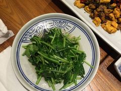 清炒板蓝根-云海肴·汽锅鸡·云南菜(天津国金汇店)