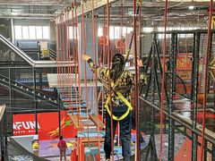 -嗨翻Hi-Fun竞技主题乐园·蹦床亲子生日轰趴(国光1937店)