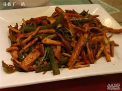 孜然黄喉鱿鱼-吴记酱骨炖菜馆(西大直街店)