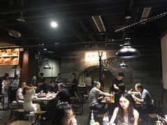 大堂-红九格老火锅(三峡广场店)