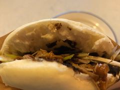 -烤鸭肉夹馍鸭汤店