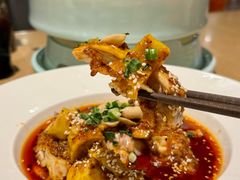 -渝信川菜 · 川味家常菜(财富购物中心店)