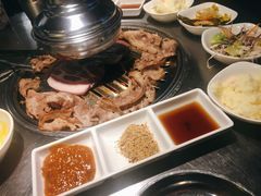 -韩聚屋韩国烤肉餐厅(新北万达店)