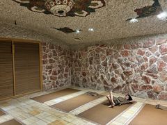 -碧中海汤泉汗蒸酒店