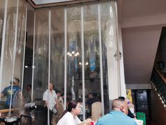 -茅屋大酒店