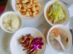 -悦芽照护月嫂+育儿嫂(杭州店)