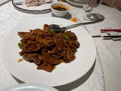 蚝油牛肉-梅龙镇酒家(南京西路总店)