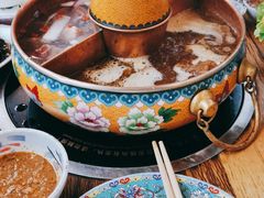 -毛辣果·贵州红酸汤牛肉火锅(西单店)