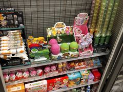 -全家便利店(上海南站站店)