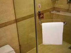 -南京金鹰皇冠假日酒店