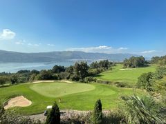 -昆明春城湖畔度假村