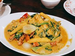 -Dang restaurant (patong phuket)