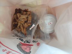 -鑫记婆婆兔·成都特产·兔头手撕兔(太古里店)