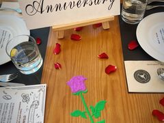 -Mark&Mars Restaurant