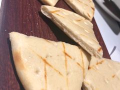 烤饼-HELLO MUSAE 拾光缪斯餐厅·纯正希腊风味(苏州中心店)