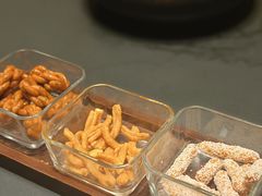 -忆江南·临江鱼馆