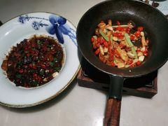 -佬麻雀·剁椒鱼头(京基KK One店)