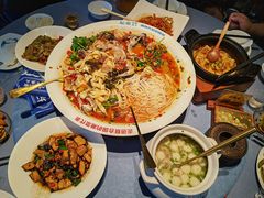 -坛宗剁椒鱼头(河西王府井店)