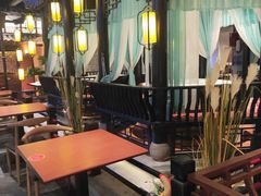 大堂-红蜡烛•瓦罐粥家常菜•夜宵(中山路店)