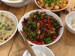 -乡土特色.冷锅鱼.牦牛肉汤锅