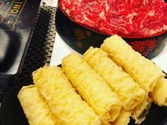 -鲜入围煮花胶鸡海鲜火锅