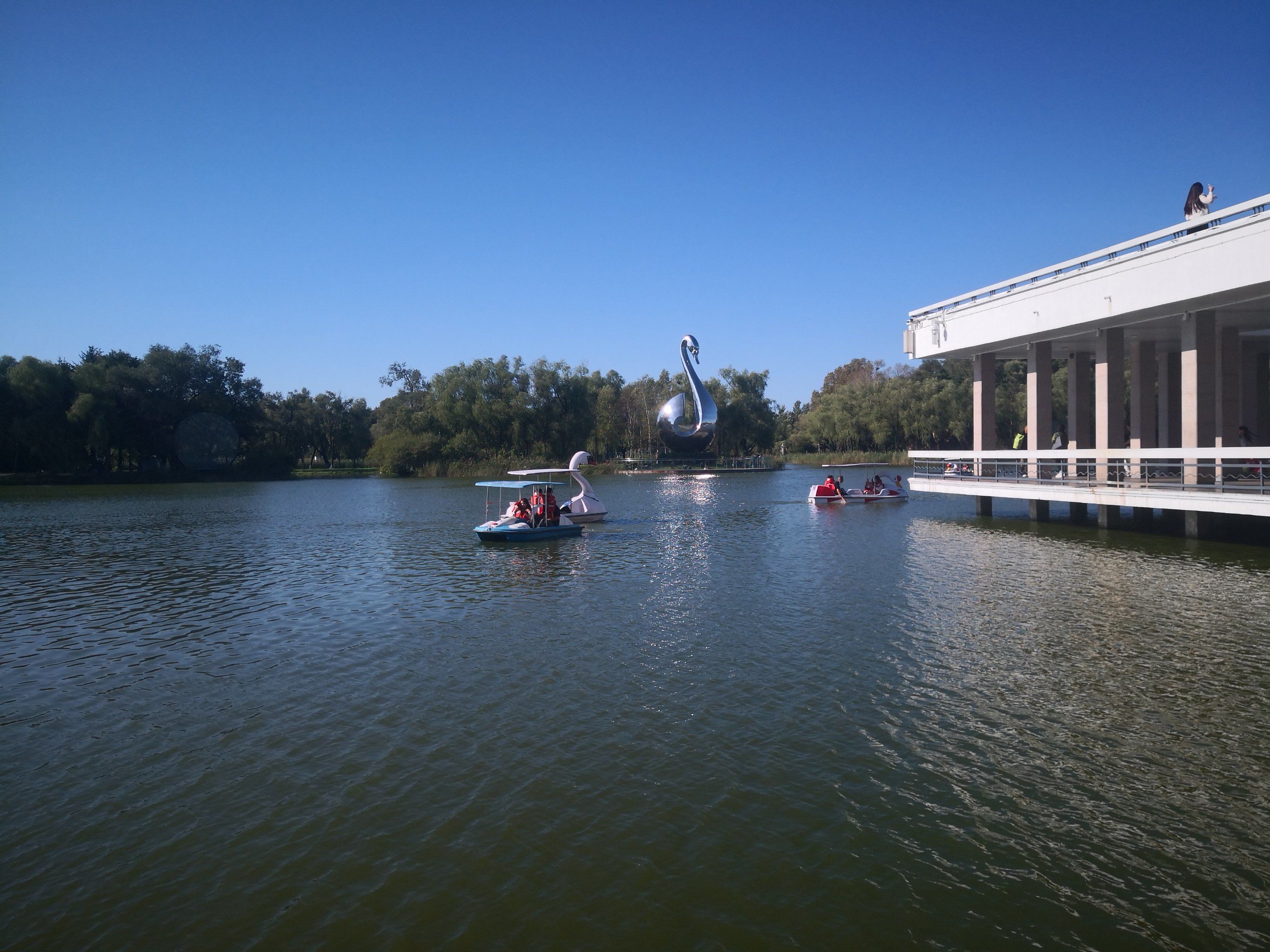 哈尔滨天鹅颈下的明珠名不虚传,水阁云天如