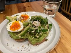 牛油果吐司-Egg•Allday Brunch(襄阳北路店)