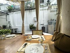 -Mark&Mars Restaurant