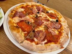 -城市大道红炉披萨烘焙坊