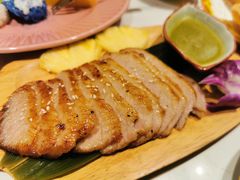香烤猪颈肉配秘制蘸料-正泰餐厅AmazingThai(新奥购物中心店)