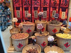 -刘淑芬·活鱼铁锅炖(北京首店)