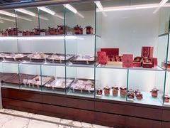 面包甜点陈列柜-西点坊(浦东香格里拉店)