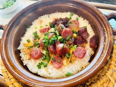 特色腊味煲仔饭-百年果林椰子鸡(中洲店)