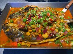 -鸣记脆皮烤鱼·海鲜烤鱼(三八广场店)