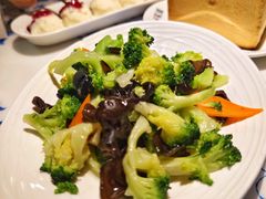 -小菜园新徽菜(阜阳颍州万达店)