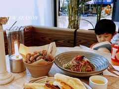 -玲婧胡同·生日蛋糕·餐厅(嘉里城店)