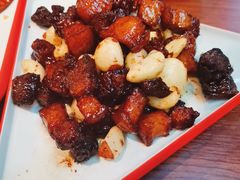 老闵红烧肉-老闵田螺馆·南昌市井菜·特色小吃(总店)