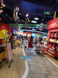 -LuckyStar幸运星家庭娱乐中心(东莞国贸店)