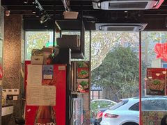 -肥汁米蘭香港米线(定西路店)