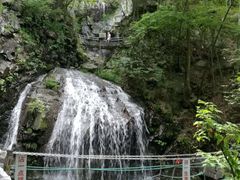 -藏龙百瀑风景区