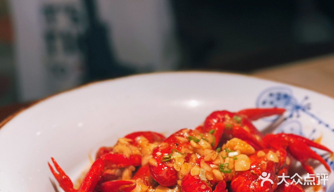 ‼️连锁湘菜品牌👉来佬麻雀吃夏天专属小龙虾🦞