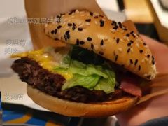 培根蔬萃双层牛堡套-麦当劳(龙洞店)