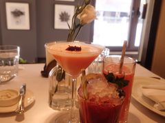 summer&nbsp;rose-壳里西餐厅Coquille Seafood Bistro(蒙自路店)