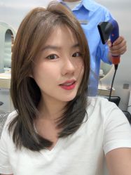 -Tloml salon